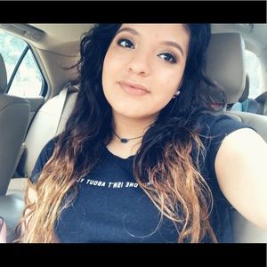 Meet your Posher, Alexis